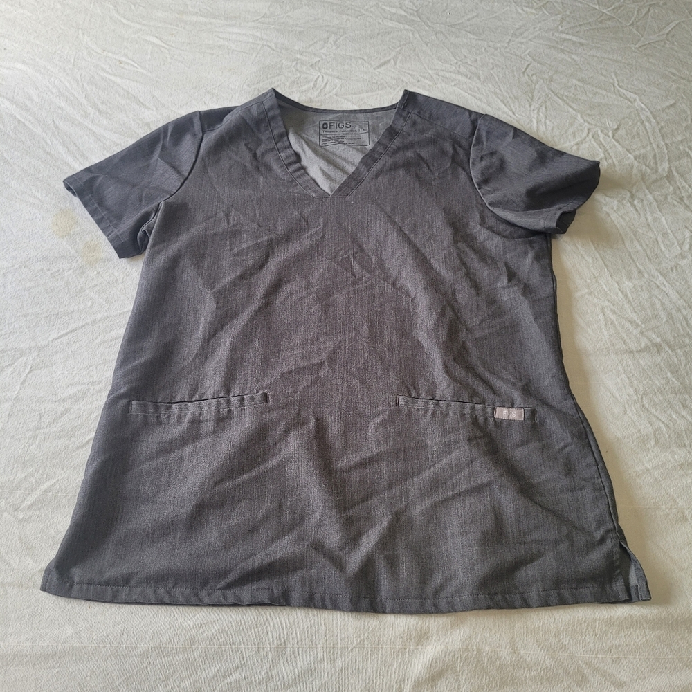 Figs Casma Three-Pocket Scrub Top Size Small Graphite Gray Medical Dental Nurse